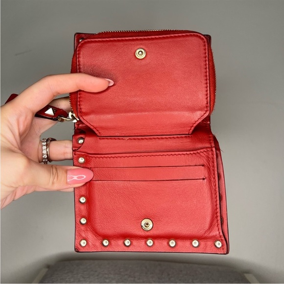 Valentino Garavani Red Folding
Wallet EUC - Picture 5 of 9